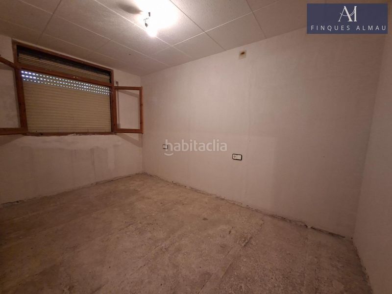 Foto f8a2eec4-6853-4db4-9b48-748112d67f12. Casa aparellada amb aparcament a Olivella