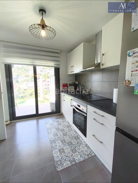 Foto dff91acc-96c9-47b0-a04f-fa289d54c5ec. Casa adossada amb calefacció aparcament a Segur de dalt Segur de Calafell