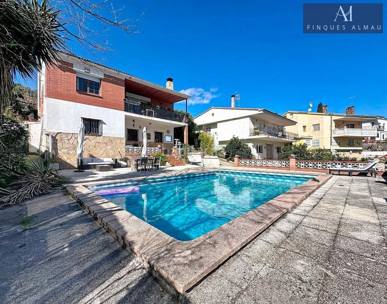 Foto 58667be2-19a3-45e7-8f53-e62744a90ab0. Casa amb calefacció piscina a Olivella