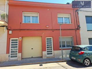Towny house in Rafael de casanova 28. Casa o chalet independiente en venta en ol�rdola