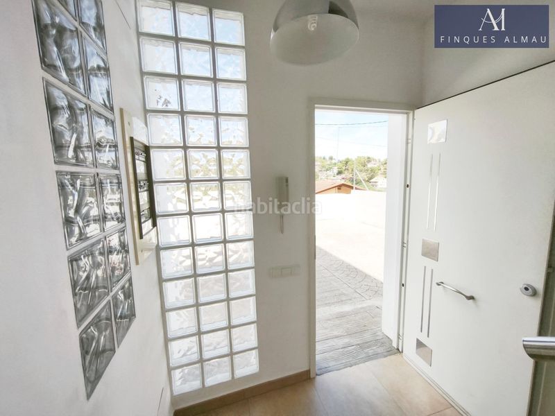 Foto f7c5525c-a88a-4b24-917d-68c0084204a3. Casa amb calefacció aparcament piscina a Olivella