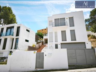 Haus  Mas sabatat (colines). Casa en venta en colines en calle mas sabatat.