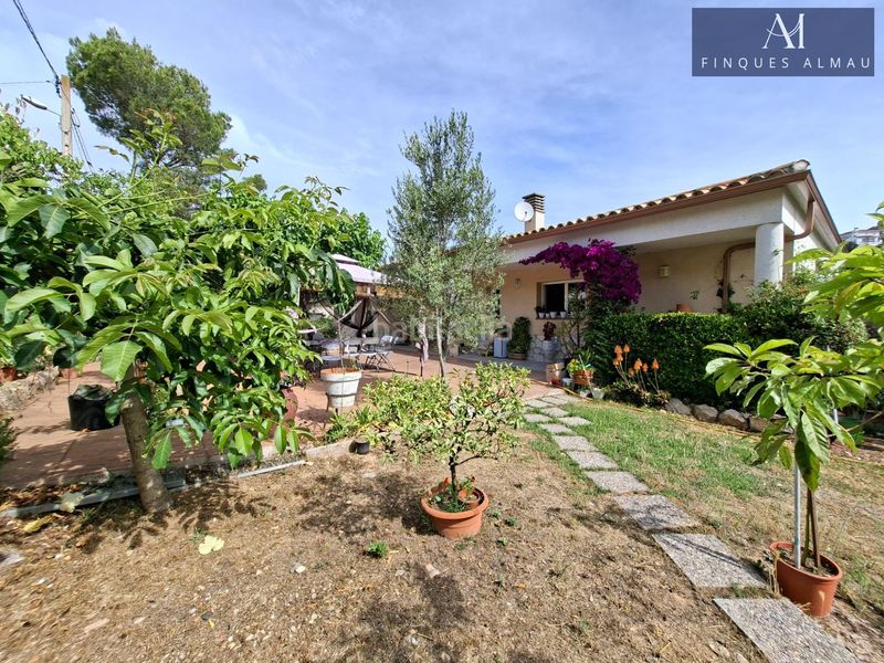 Foto 5efab288-ffa8-4115-9a40-c6a7990280eb. Casa amb calefacció aparcament a Olivella