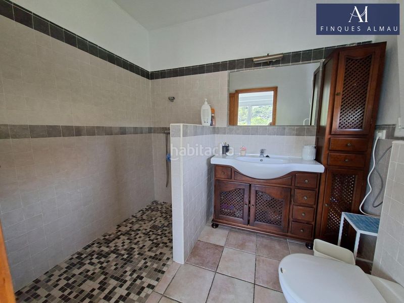 Foto 819a0855-59a5-45c6-84f5-90e003e2609a. Casa amb calefacció aparcament a Olivella