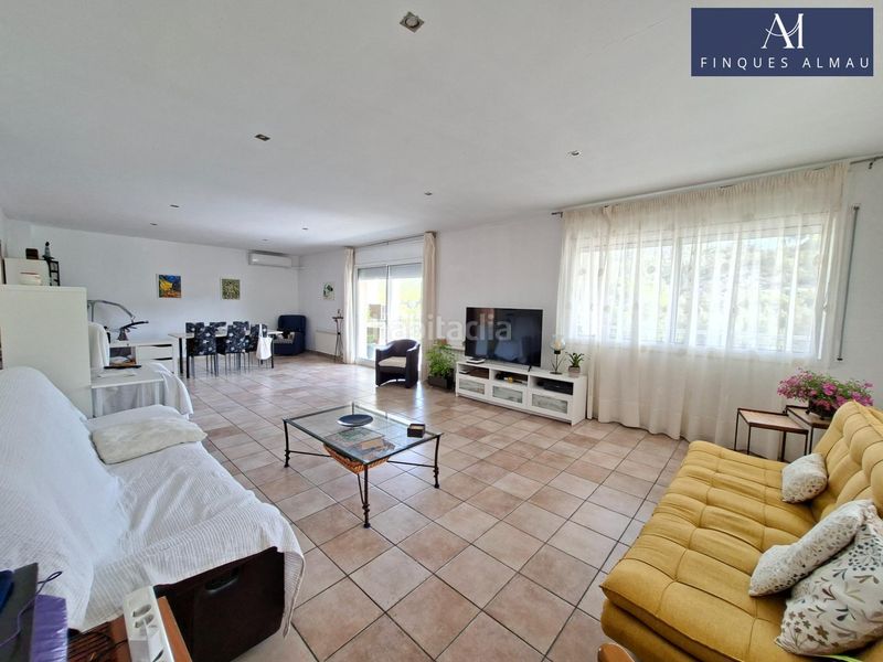 Foto e5732094-340c-47f9-b359-18211e1a6923. Casa amb calefacció aparcament a Olivella