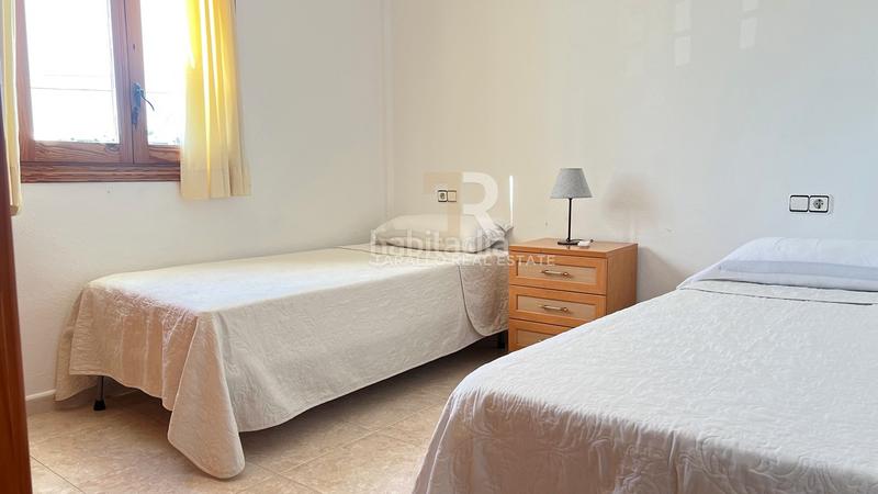 Foto 6e9a46a0-e78f-413e-886a-433f0a09dd61. Alquiler apartamento ático en alquiler en avenida sant josep - temporada invierno en Ibiza