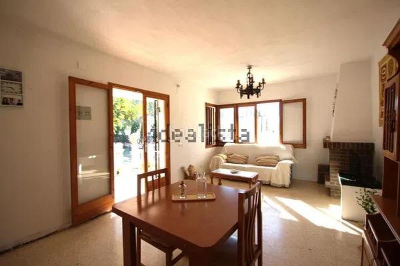 Foto 70d1fae1-253a-4470-9e8f-bd9b0056d8d5. Casa amb aparcament a L´Ametlla de Mar Ametlla de Mar (L´)