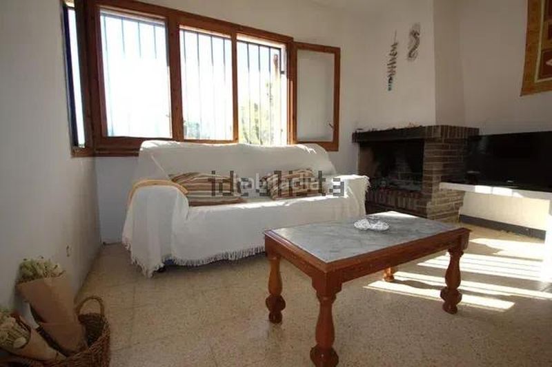 Foto eb4348da-54c6-43c3-bbd1-fbf7facec905. Casa amb aparcament a L´Ametlla de Mar Ametlla de Mar (L´)