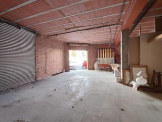 Local commercial  Joan maragall. Local a la venta en sant pere de ribes