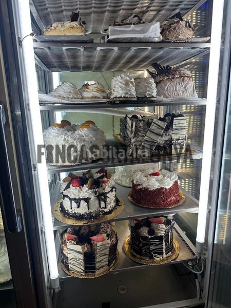 Foto f004a473-2f51-4255-a340-d5e780e37590. Affitto locale commerciale in Sant Joan Vilanova i la Geltrú