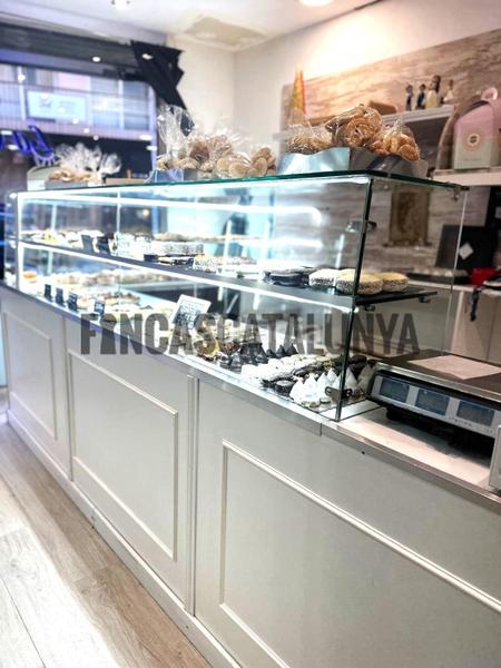 Foto 0b949c18-902f-44e0-b57b-37a75b2bc7b0. Alquiler local comercial bar cafetería en traspaso en Vilanova i la Geltrú