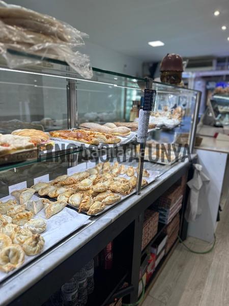 Foto ad118ab4-6c4a-48fe-a151-ba3296bd2a77. Alquiler local comercial bar cafetería en traspaso en Vilanova i la Geltrú