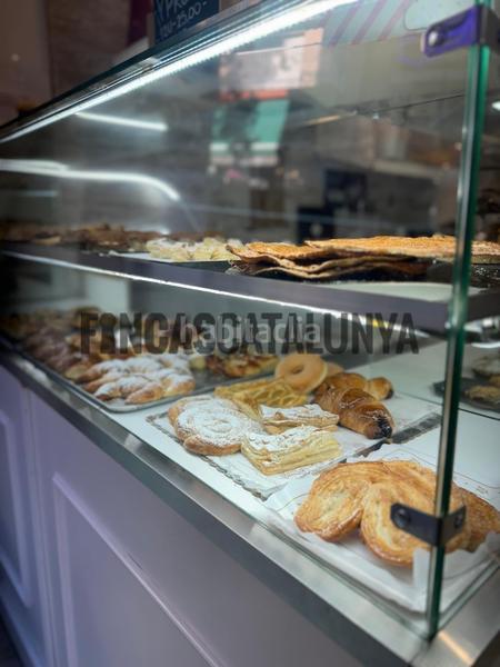 Foto c0b01f7a-726e-4fcc-bb69-652550af14db. Alquiler local comercial bar cafetería en traspaso en Vilanova i la Geltrú