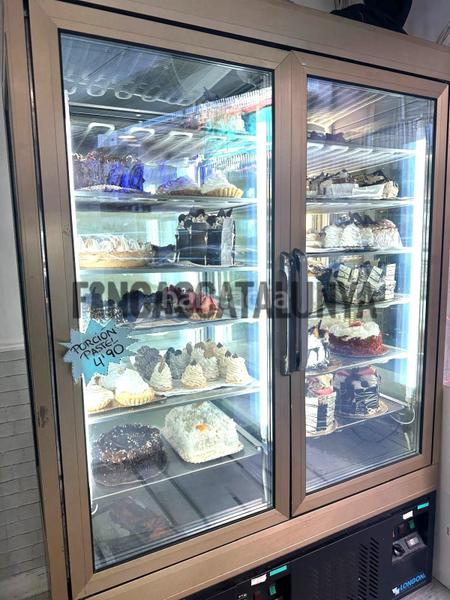 Foto cf4bc4a7-c882-4992-8e1f-229e25810010. Alquiler local comercial bar cafetería en traspaso en Vilanova i la Geltrú