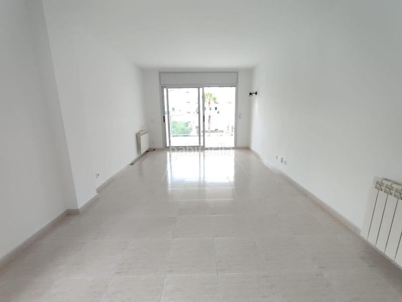 Foto 6d7facca-3dca-45dd-97fd-0328fd5762a7. Piso  en complejo residencial frente al mar en Cubelles