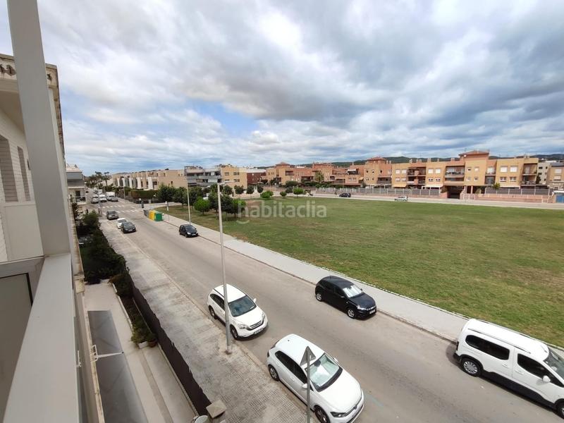 Foto 94e09fbb-38b5-4ce0-a59f-8599fb73fcb1. Piso  en complejo residencial frente al mar en Cubelles