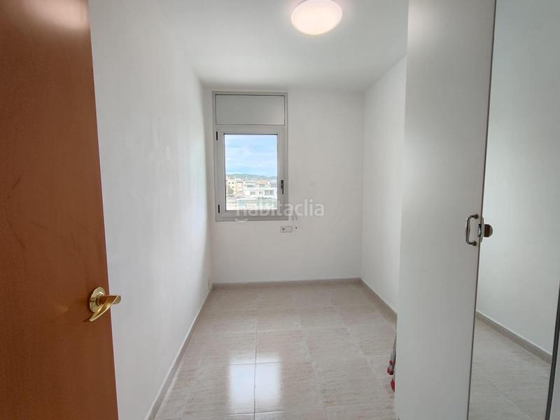Foto 9816a661-bcd8-4a41-8dec-7443392cb552. Piso  en complejo residencial frente al mar en Cubelles