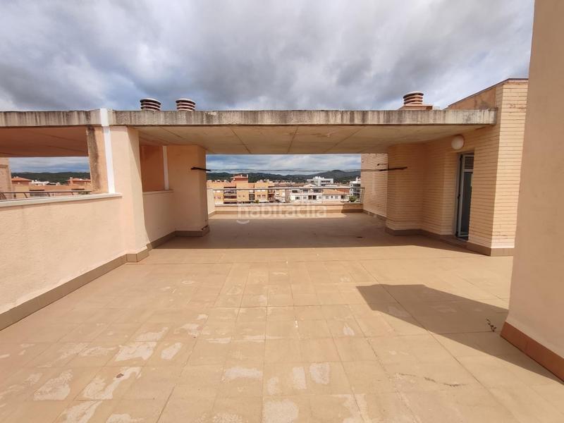 Foto bf061d0c-3a27-4f9e-98d0-47e2cfb49f75. Piso  en complejo residencial frente al mar en Cubelles