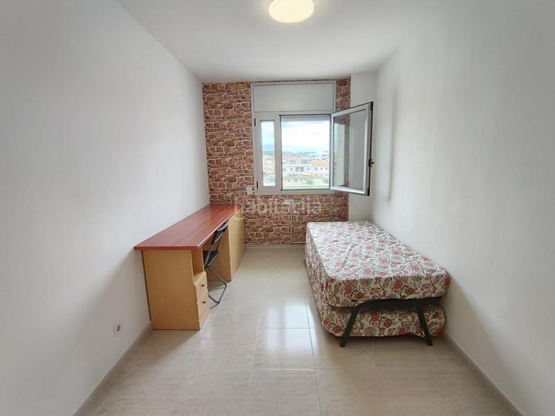 Foto d7113cc7-5fe1-4124-a11d-fc69cfbcaabd. Piso  en complejo residencial frente al mar en Cubelles