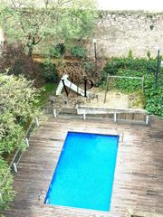 Pis  Reina amalia. Piso en el raval con ascensor y piscina comunitaria