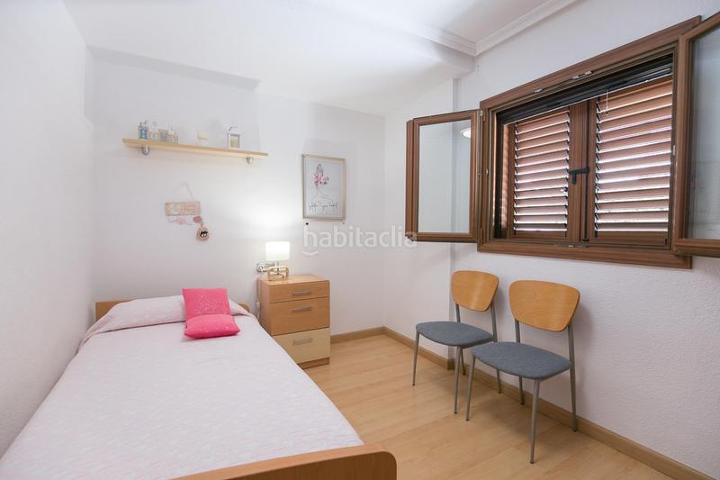 Foto 09ff2f3f-6288-4e97-8743-219e9ac94606. Location appartement avec parking piscine dans calas Santa Pola este Santa Pola