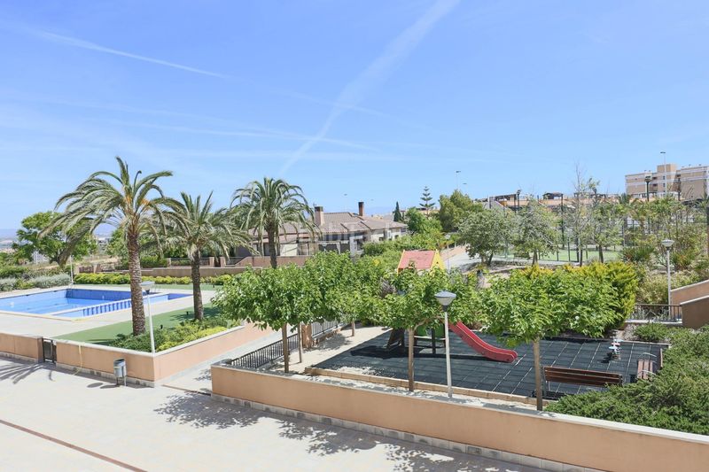 Foto 184ed0a6-dbc3-4aae-86ea-880b1701dc92. Apartament amb calefacció piscina a Los Arenales del Sol Elche / Elx