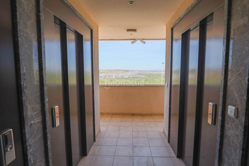Foto 225d66da-ef33-4680-9f4e-13ab72a5f785. Apartament amb calefacció piscina a Los Arenales del Sol Elche / Elx