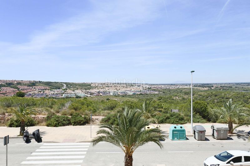 Foto b2e28715-d1db-4959-874a-8937b47cfd94. Apartament amb calefacció piscina a Los Arenales del Sol Elche / Elx