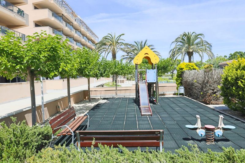 Foto d5fb13e7-a9a2-483a-b618-deaa2e7ee422. Apartament amb calefacció piscina a Los Arenales del Sol Elche / Elx