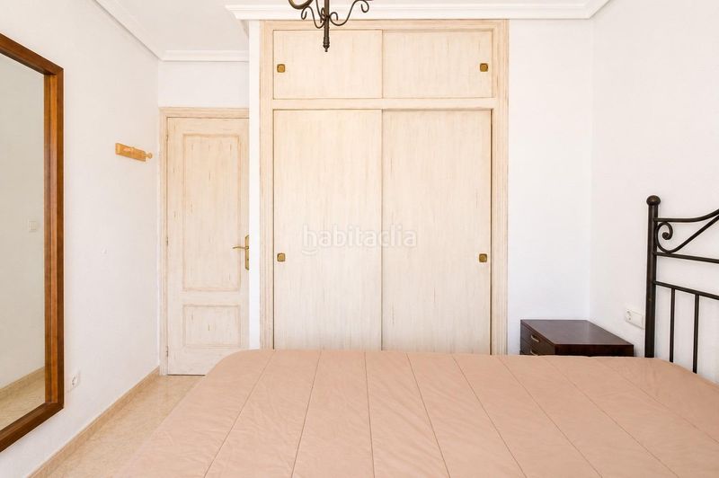 Foto 442e2968-8e25-44e7-9735-eb4e7b09f9b5. Apartament amb piscina a Los Arenales del Sol Elche / Elx