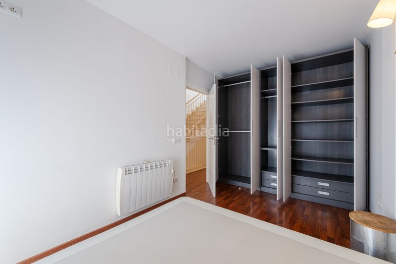 Foto 04b807d6-add9-45a1-a7c2-3a47a6c78a30. Casa adossada amb calefacció aparcament a Centre Vidreres