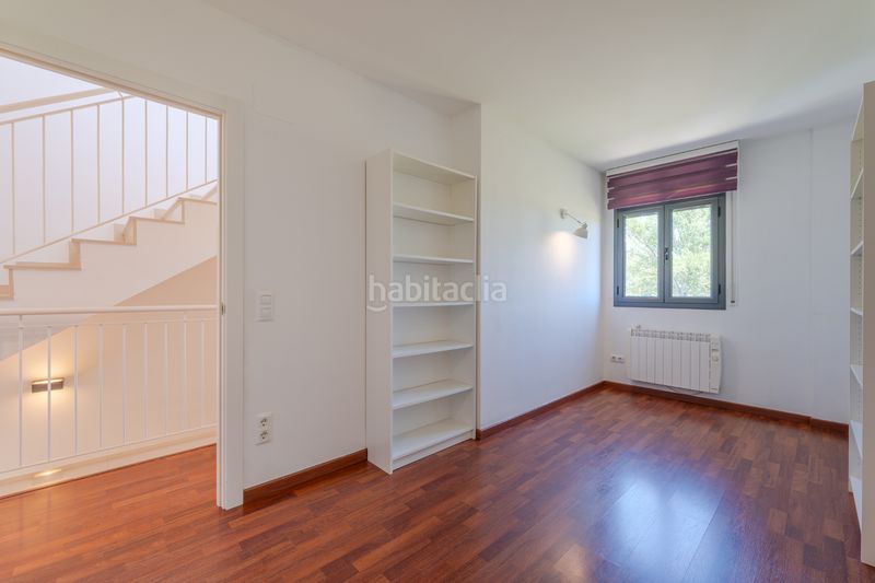 Foto ac7a557c-9458-4591-8bb5-fa3f6c833792. Casa adossada amb calefacció aparcament a Centre Vidreres