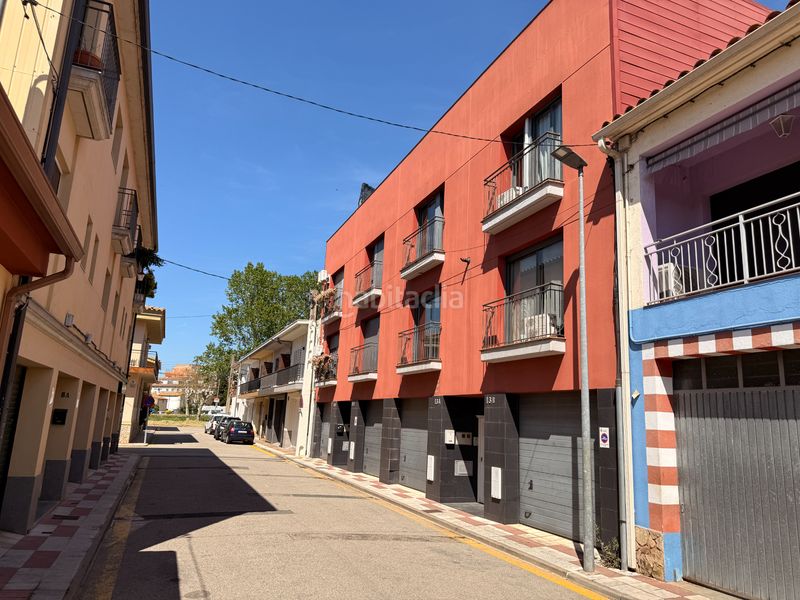 Foto b789afab-89af-4984-9e8e-0d454b836d38. Casa adossada amb calefacció aparcament a Centre Vidreres