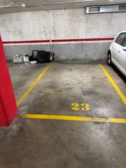 Alquiler Parking coche  Carrer figuerola. Plaza de aparcamiento en la devesa