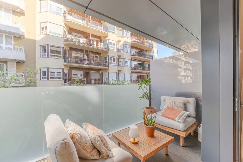 Foto 1b36b4ef-4483-487b-8a65-f8b6a8043e7a. Pis amb calefacció aparcament piscina a Eixample Nord Girona