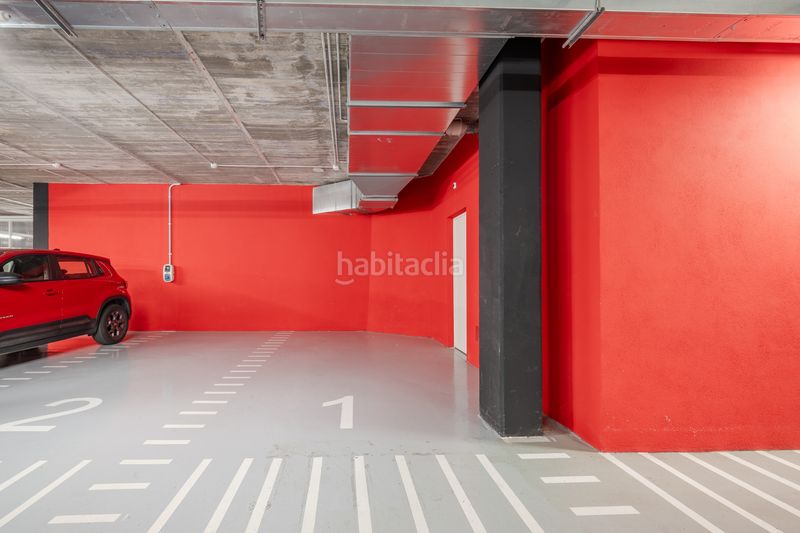 Foto 352d1ff0-6ba3-49a9-bbdc-0af0dce1111b. Pis amb calefacció aparcament piscina a Eixample Nord Girona