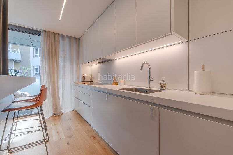 Foto 62bcd7a3-5a08-4aa8-8d37-9d29d34d2c8f. Pis amb calefacció aparcament piscina a Eixample Nord Girona