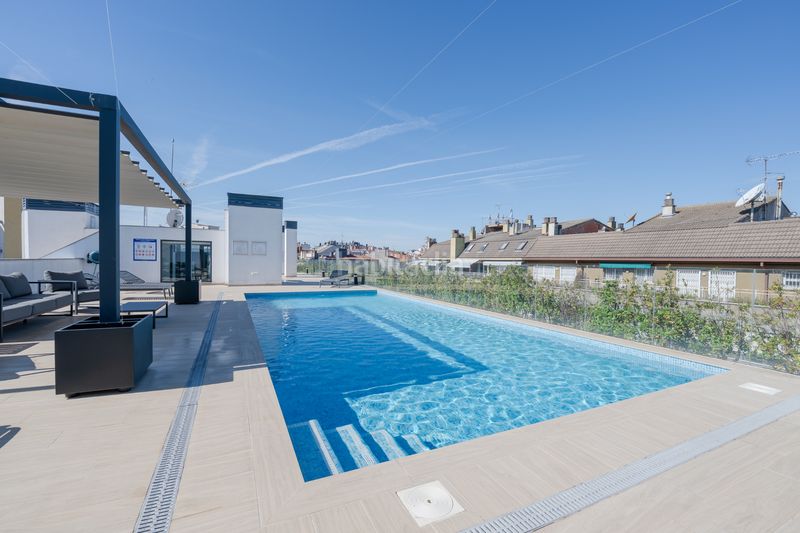 Foto 9a2a01da-43e8-40a5-b6ac-2e3dff62ef39. Pis amb calefacció aparcament piscina a Eixample Nord Girona