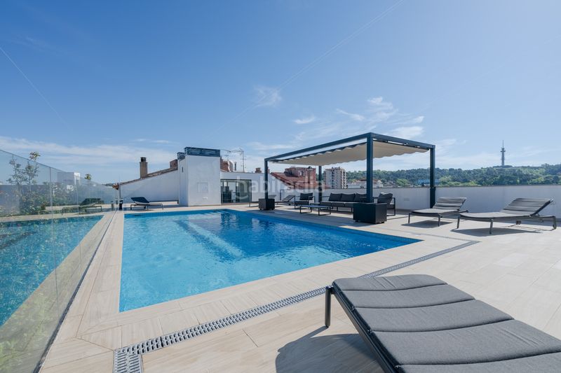 Foto b72af0fd-ef18-4ca7-ab48-52113482ca92. Pis amb calefacció aparcament piscina a Eixample Nord Girona