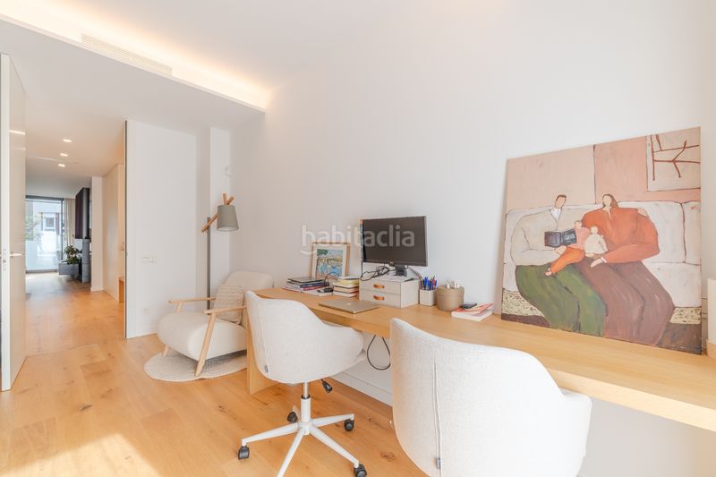 Foto c5d33e5c-75eb-47e1-ada6-e87dcadd8c9b. Pis amb calefacció aparcament piscina a Eixample Nord Girona