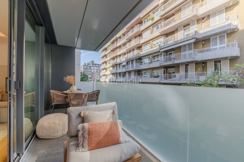 Foto f6ba456e-7c5a-4181-912e-70dcd50fff55. Pis amb calefacció aparcament piscina a Eixample Nord Girona