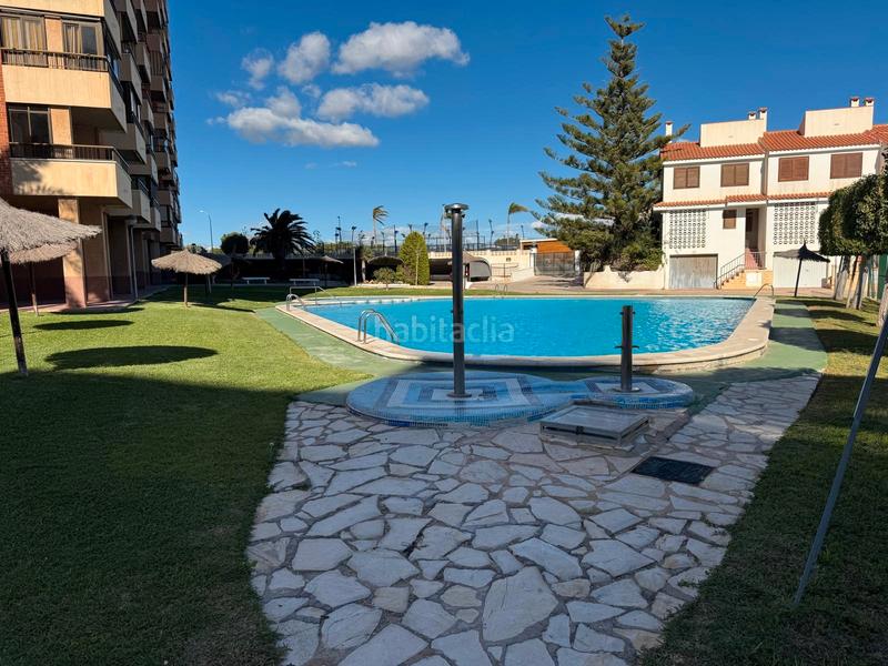 Foto aac9316b-dce7-4c3c-a822-40b84f0d9dc8. Casa a schiera con parcheggio piscina in Playa Muchavista Campello (el)