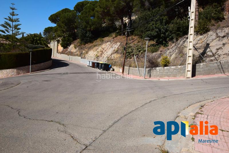 Foto ec57ac46-fc83-404c-b289-9875ed8341ec. Terreny residencial a carrer dels aurons 7 a Cabrils