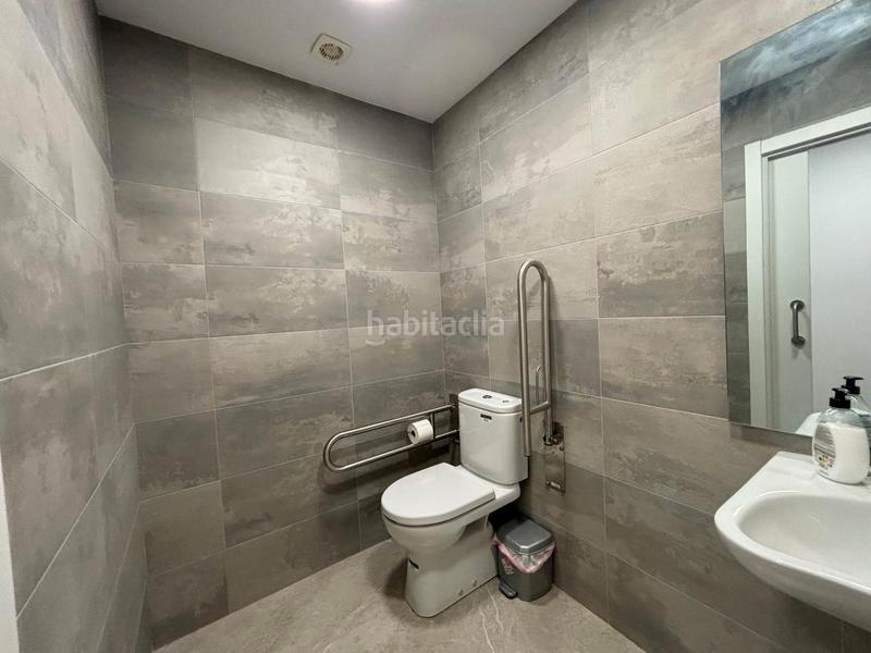 Foto 80801fbf-c8c5-443f-a6be-e1cd8f3b0030. Local comercial a carrer de villarroel 178 a L´Antiga Esquerra de l´Eixample Barcelona