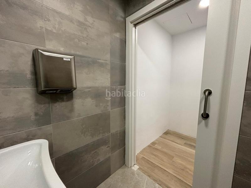 Foto 6a629c5c-d238-416c-93db-93338a9ef29c. Locale commerciale in carrer de villarroel 178 in Barcelona