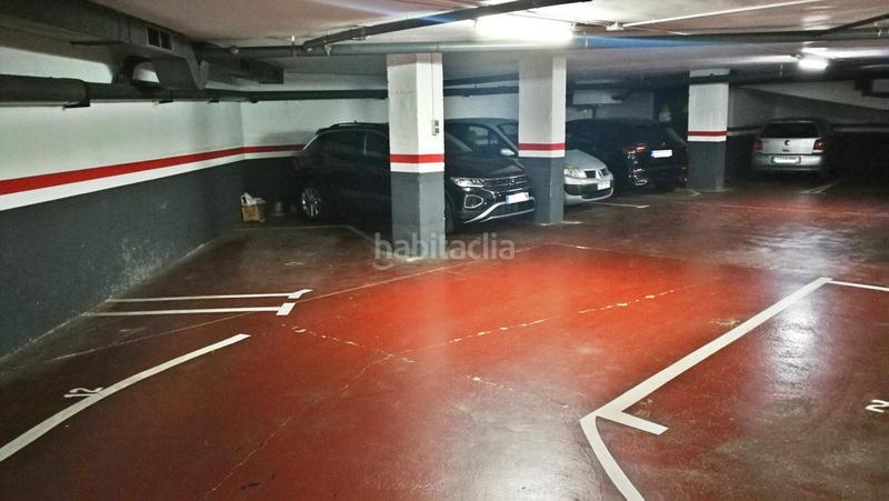 Foto cf05f45a-5e6c-420c-a151-9e90fadd2293. Autoparkplatz in carrer d'alí bei 32 in Fort Pienc Barcelona