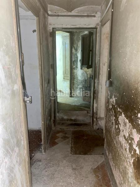 Foto 35cefe98-bbae-47c1-aab8-cbda9934ca30. Local comercial a carrer del consell de cent 613 a Barcelona