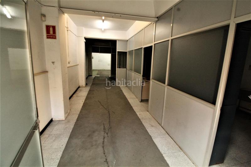 Foto f50f91b6-b75d-4cfd-a769-87277101ad49. Business premise in carrer de trinxant 77 in El Camp de l´Arpa del Clot Barcelona