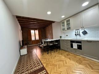Flat in Carrer de la Lluna 2
