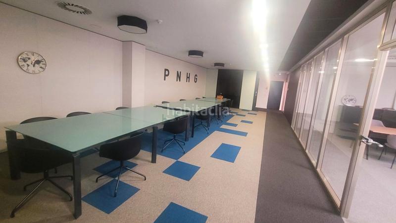 Foto 14c6a03b-4c29-444f-aa1e-aa7d58b08698. Bâtiment à usage industriel dans carrer de suïssa 9 dans Badalona